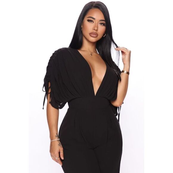 Fashion Nova Women's Dig Deep V Neck Wide Leg Jumpsuit Black Size Small NWT - Picture 2 of 13